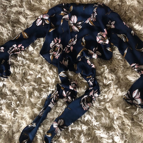Navy Floral Wrap Top - Picture 3 of 5